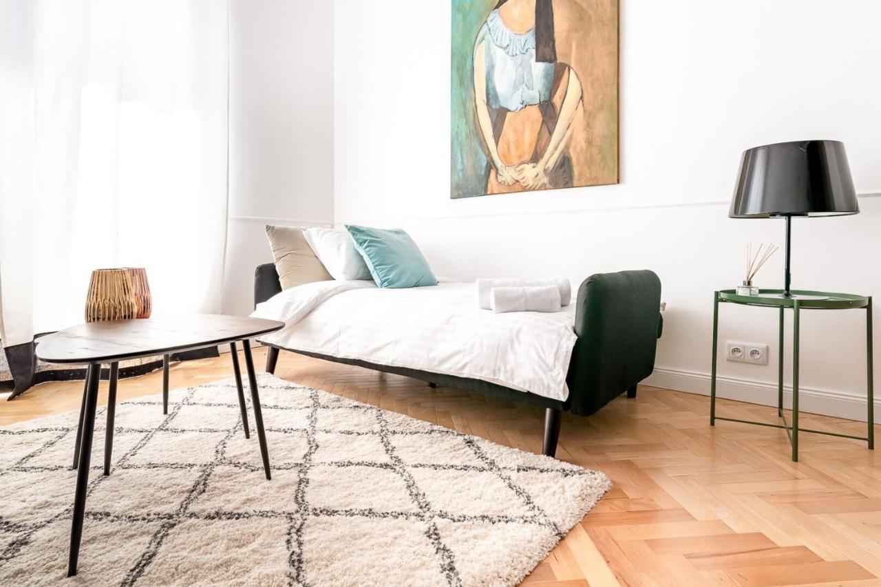 Rent Like - Marszalkowska 138 * Warszawa